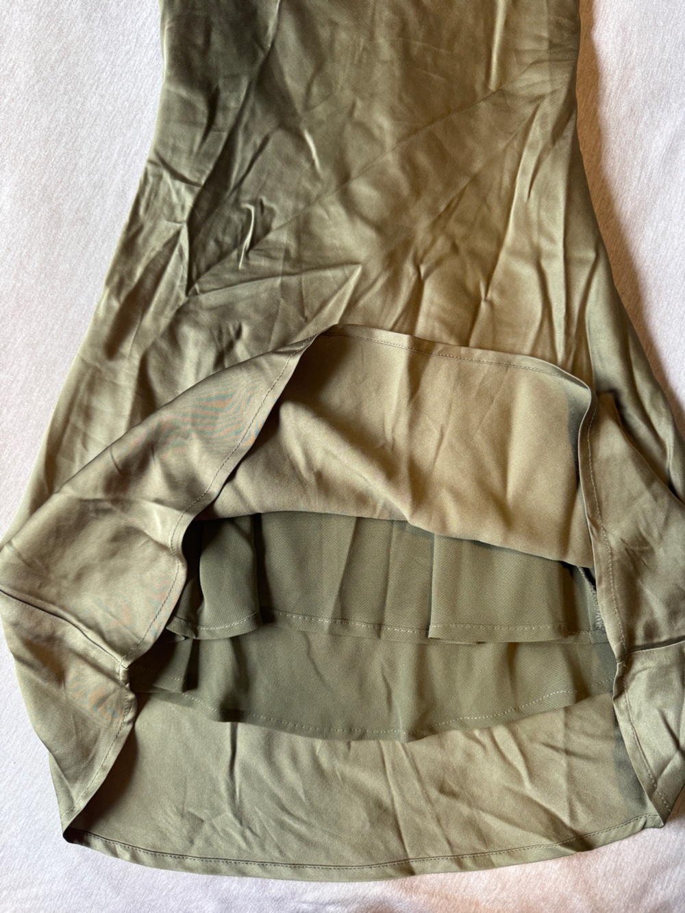 ASTR The Label Medford Olive Green Satin Cowl Neck Mini Dress S - Picture 6 of 8